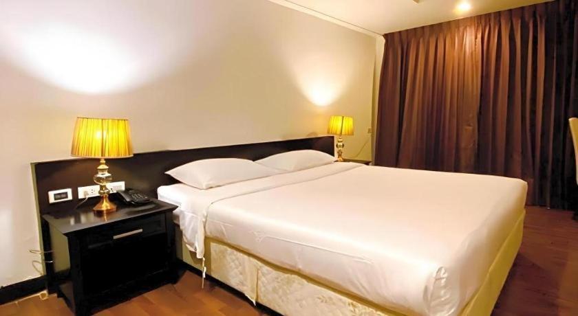 The Heritage Sathorn Suite Hotel Бангкок Екстер'єр фото