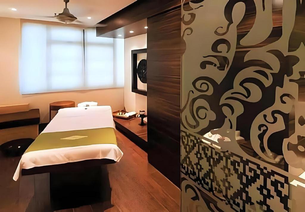 The Heritage Sathorn Suite Hotel Бангкок Екстер'єр фото